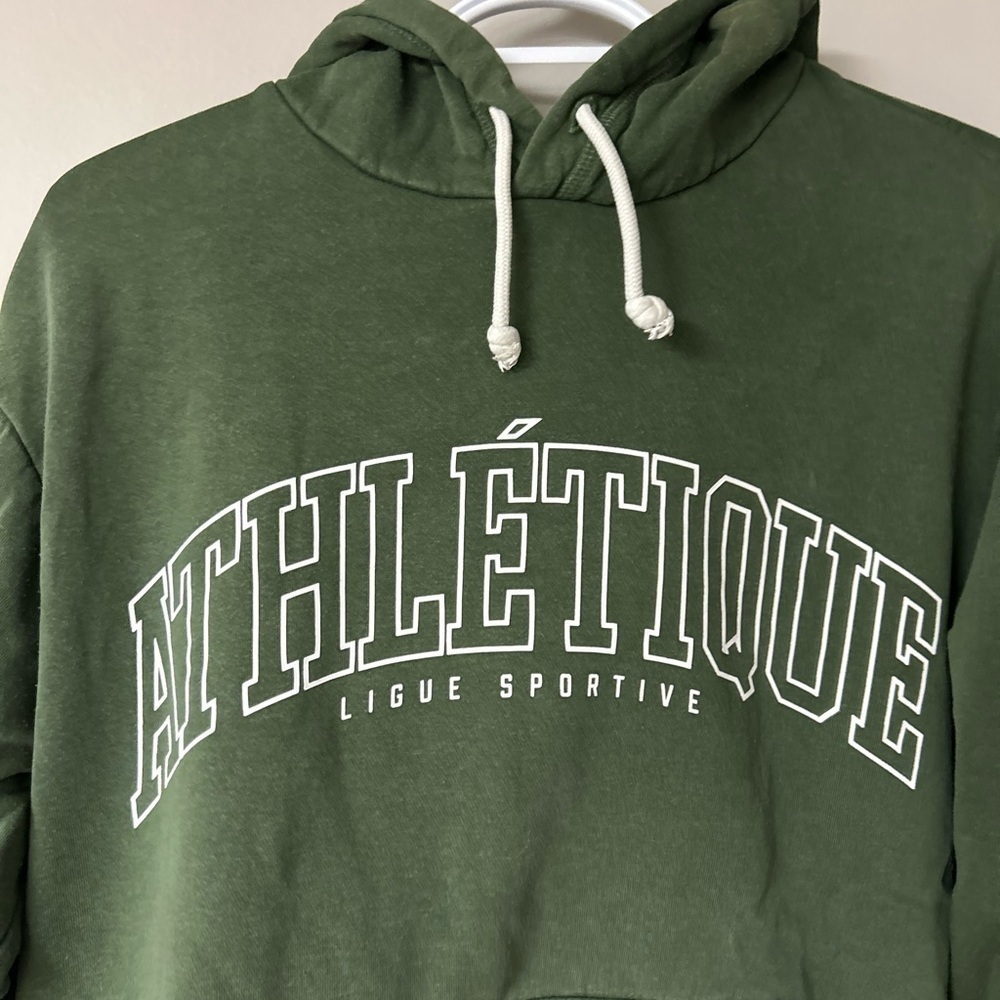 H&M Green‎ Athletique Hoodie - Picture 2 of 4